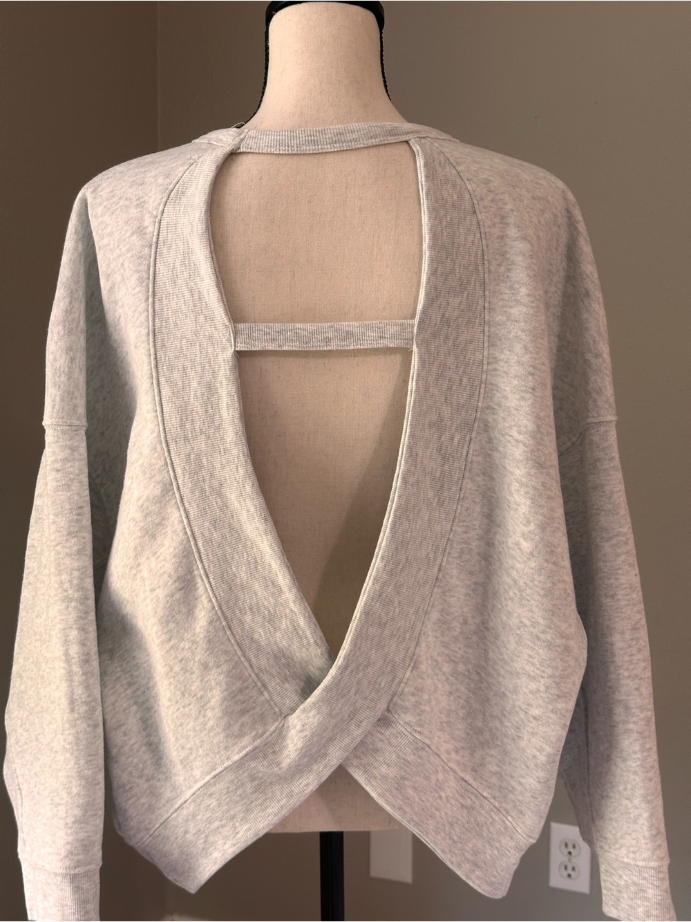 Ocean Drive Light Gray Crewneck Granola Open Back Sexy Yoga Sweater